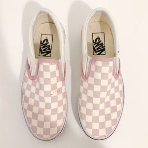 vans pink checkerboard slip on